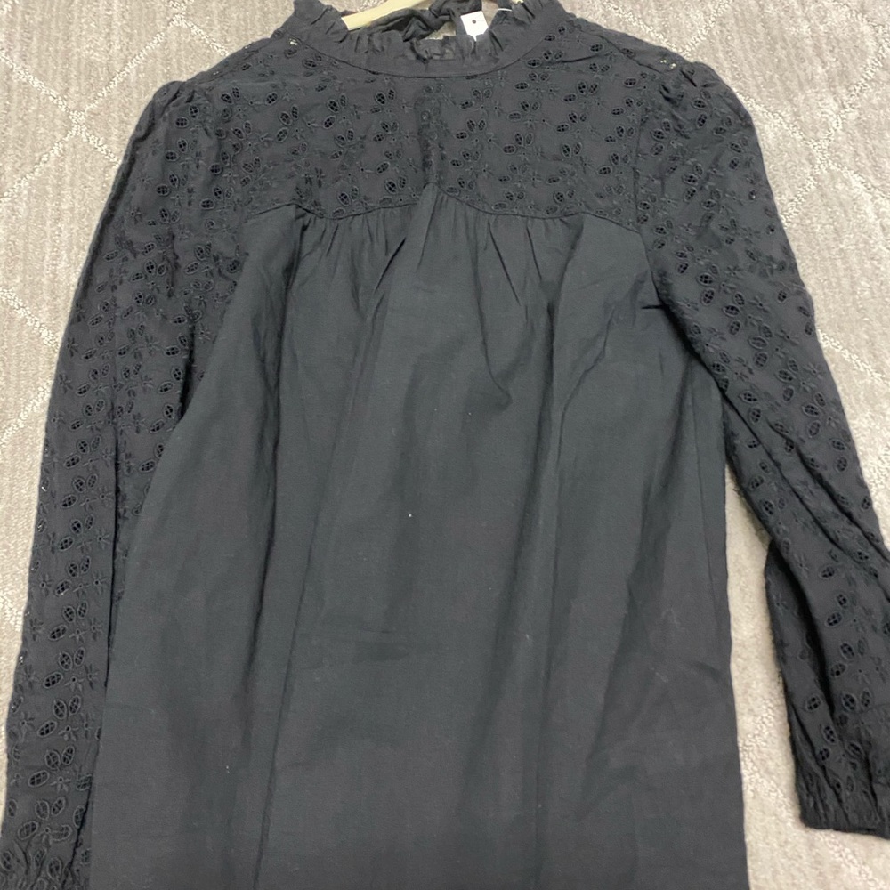 Madewell mock neck with lace along arms and neck